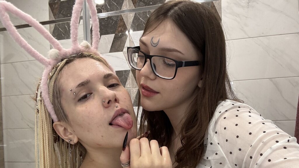 GaynaAndCatherin